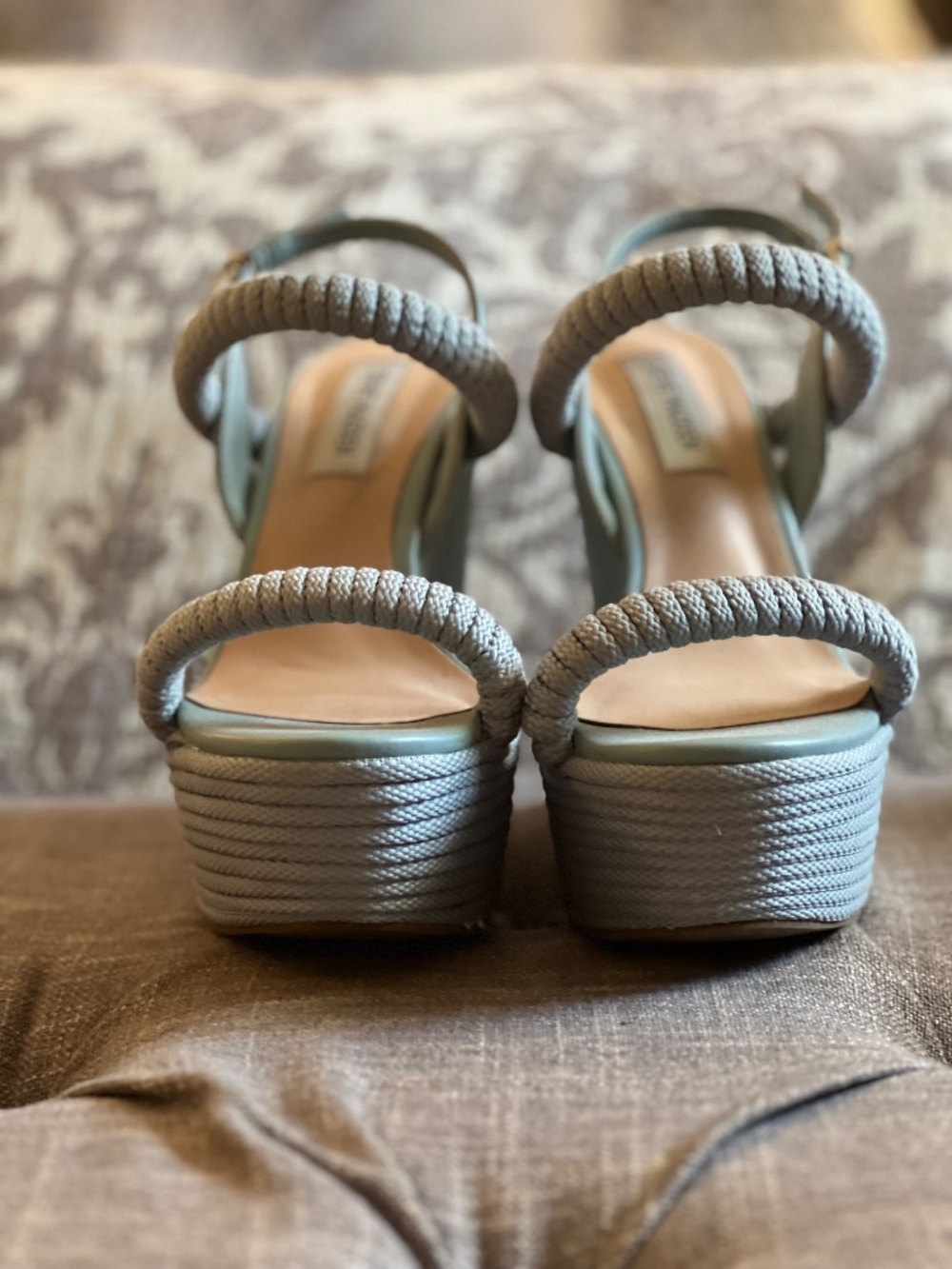 Platforms - Picture 5 of 11